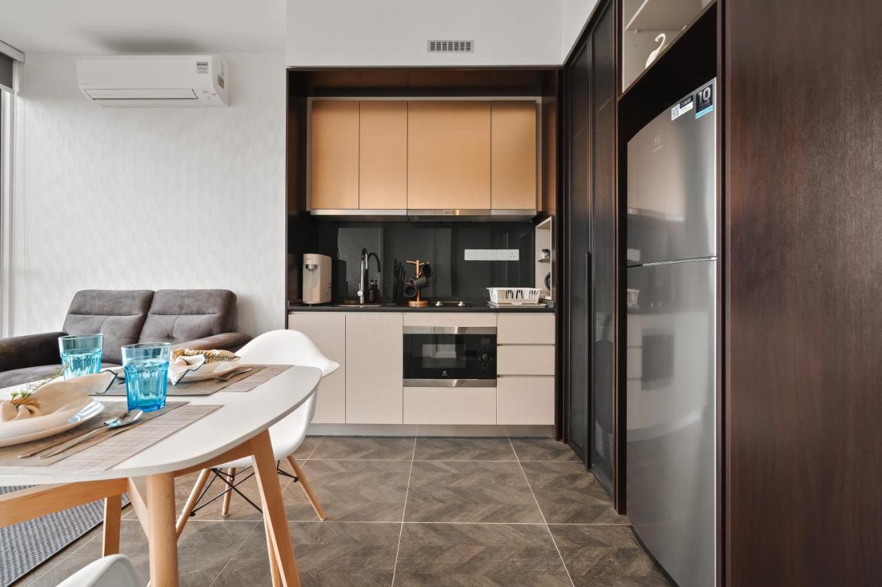 Scarletz Klcc Apartments By Soulasia Kuala Lumpur Zewnętrze zdjęcie