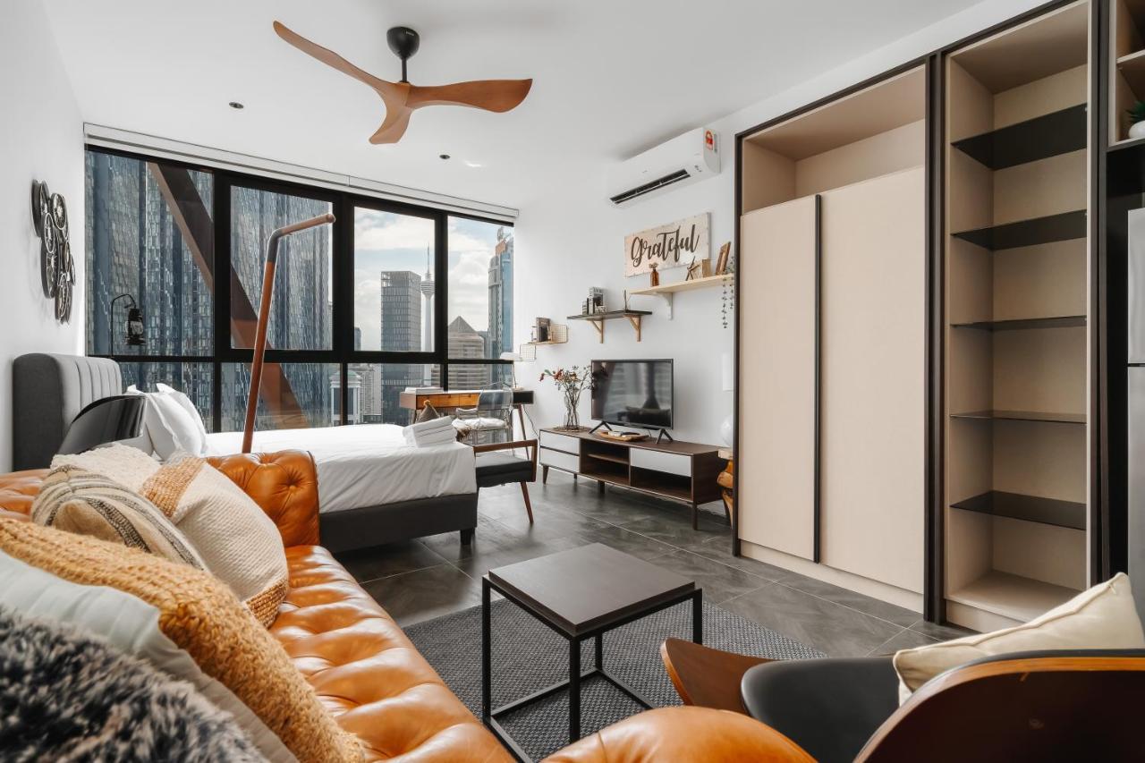 Scarletz Klcc Apartments By Soulasia Kuala Lumpur Zewnętrze zdjęcie