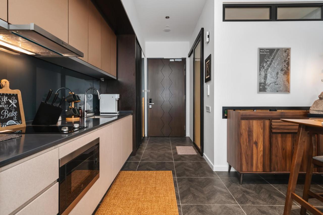Scarletz Klcc Apartments By Soulasia Kuala Lumpur Zewnętrze zdjęcie