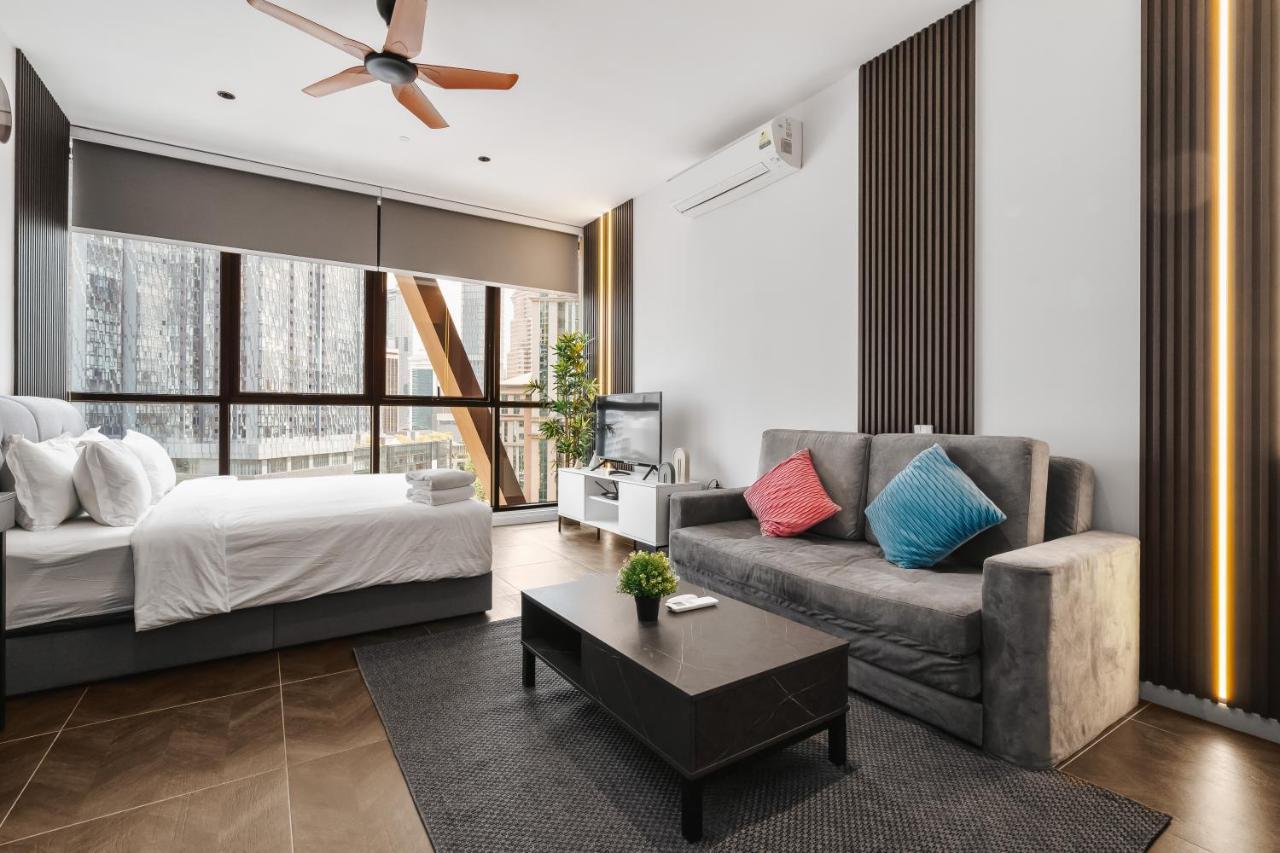Scarletz Klcc Apartments By Soulasia Kuala Lumpur Zewnętrze zdjęcie